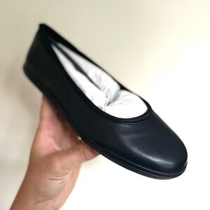 NIB easy spirit Brylee leather comfort sole ballet flats